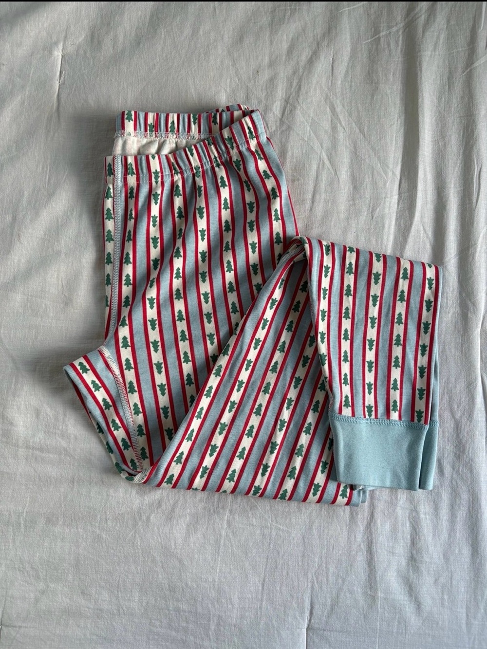 Hanna Andersson White Leggings with Red Stripes & Green Tree Print